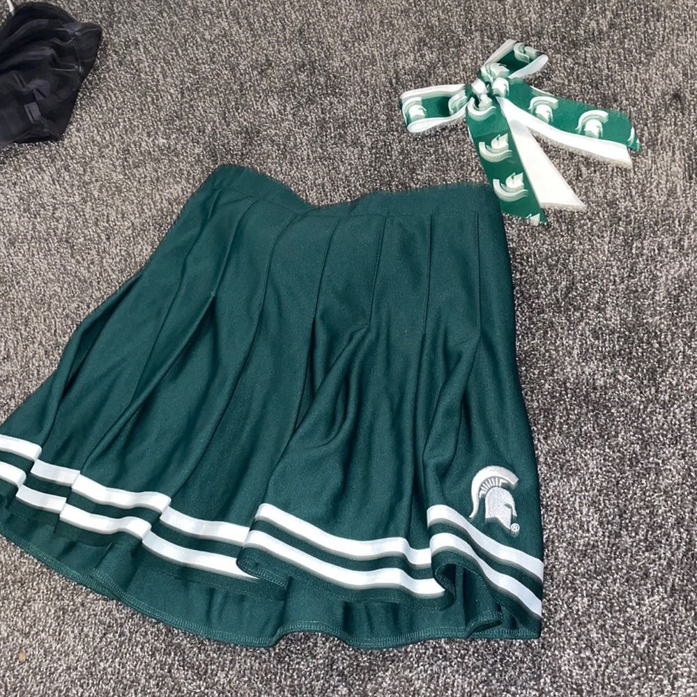 MSU TAILGATING SKIRT and bow